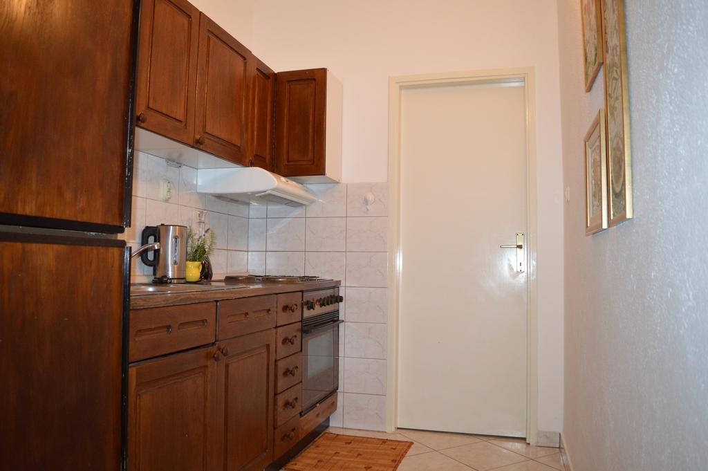 Apartments Majstrovic Zivogosce Exterior photo